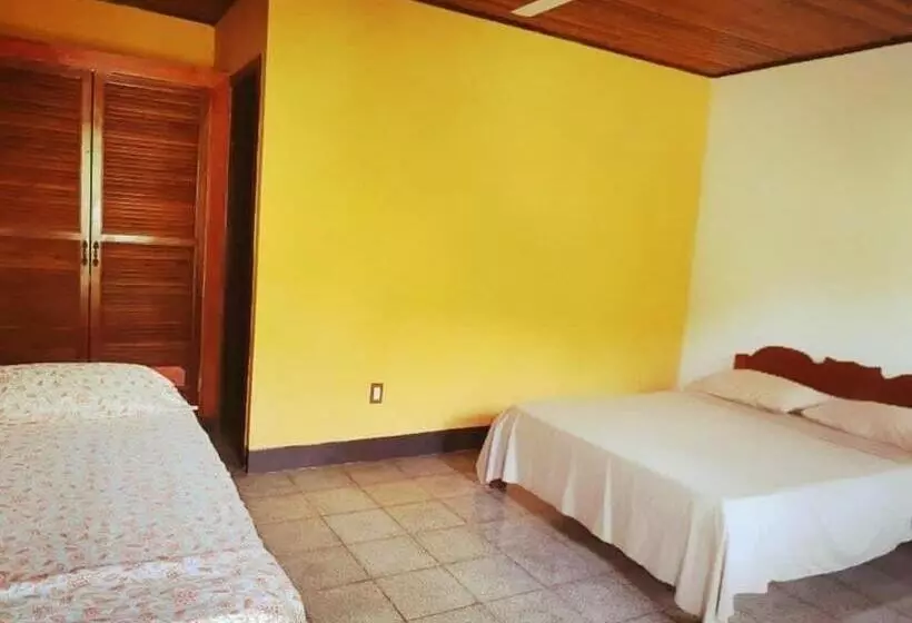 ホテル La Purruja Lodge