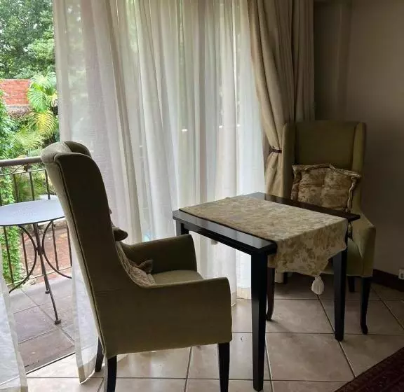 پانسیون Fernivy Guest House