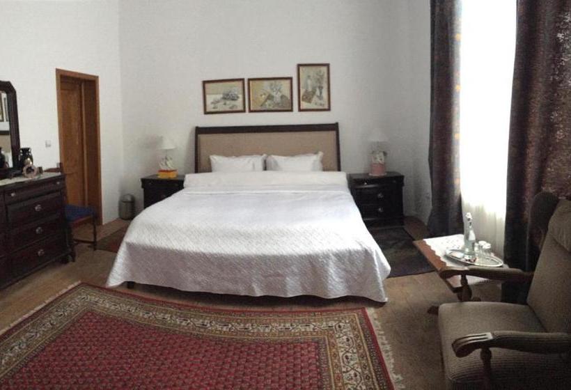 Pensão Il Piccolo Castello Busteni