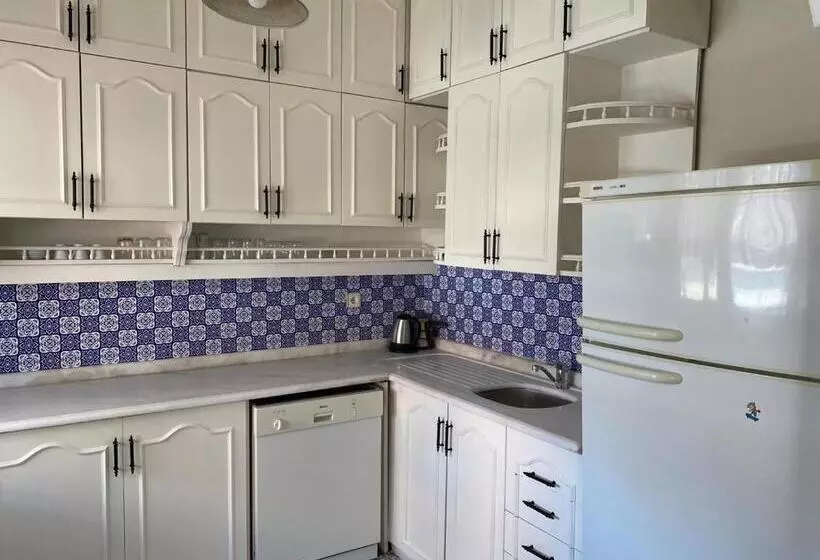 Büyükada Apart Hotel   Yeni Apart