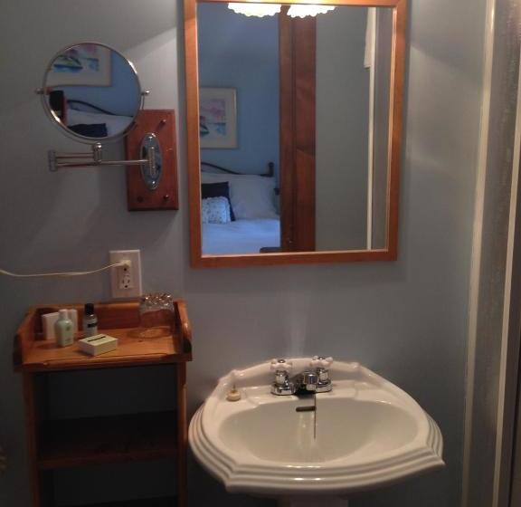 ユースホステル Auberge La Fjordelaise & La Rosalie