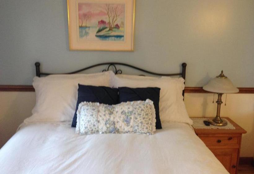 ユースホステル Auberge La Fjordelaise & La Rosalie