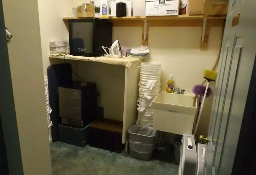 Retkeilymaja Hermanns European Inn