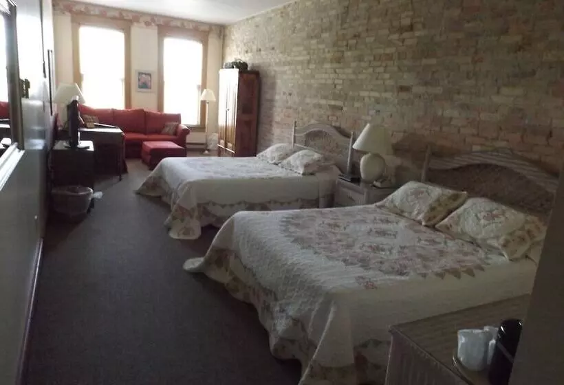 Retkeilymaja Hermanns European Inn