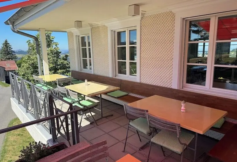 ユースホステル Hirschen Wald   Gasthaus & Bäckerei