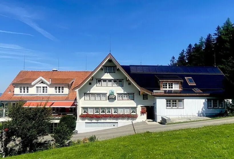ユースホステル Hirschen Wald   Gasthaus & Bäckerei