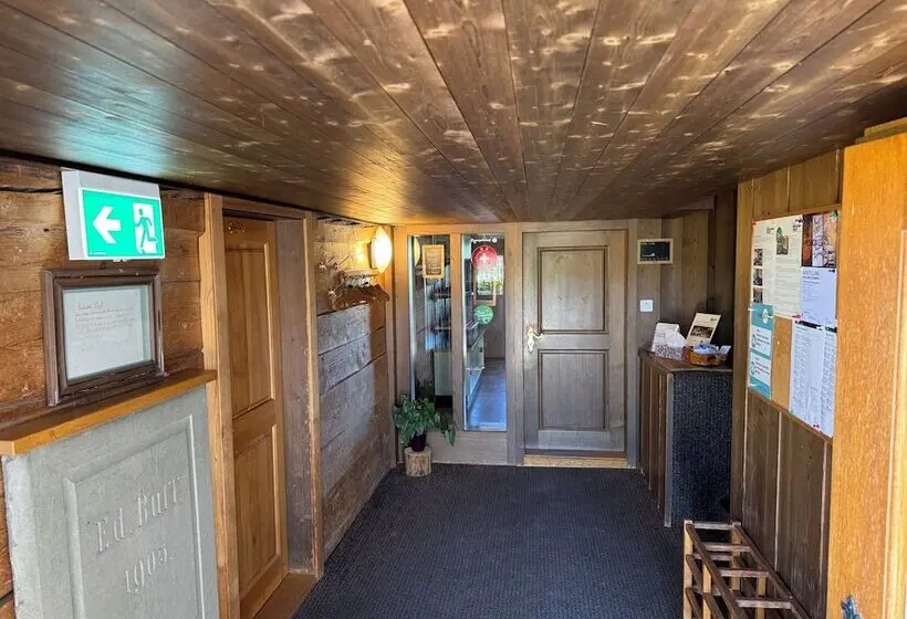ユースホステル Hirschen Wald   Gasthaus & Bäckerei