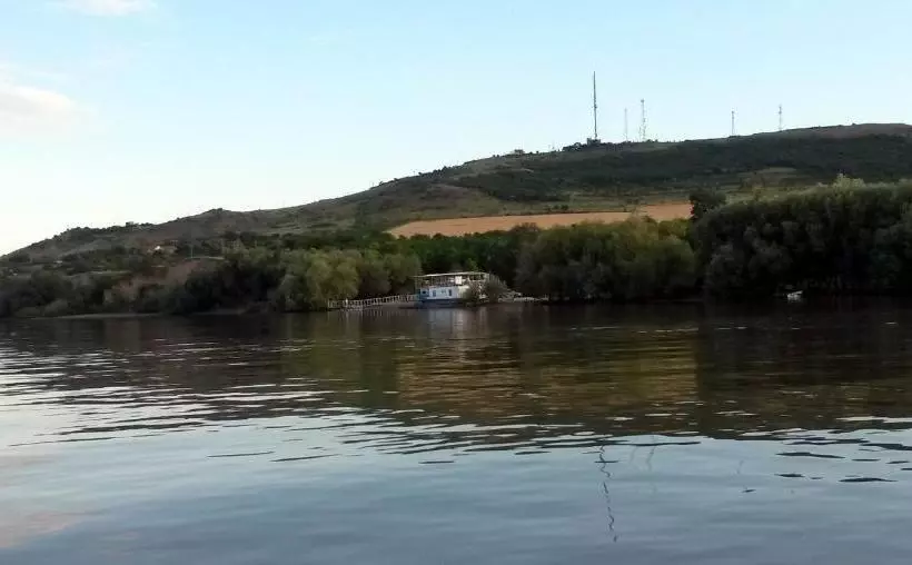 پانسیون Delta Pontoon