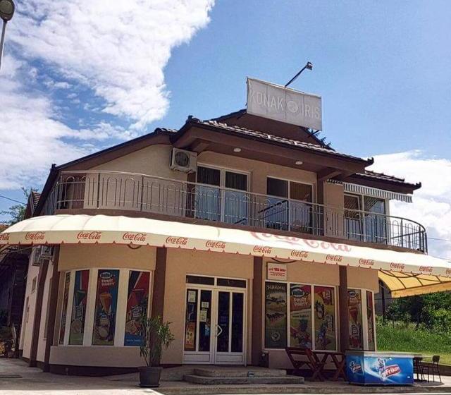 پانسیون Guest House Konak Iris