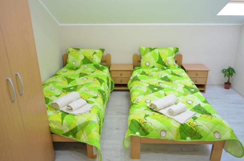 پانسیون Guest House Konak Iris