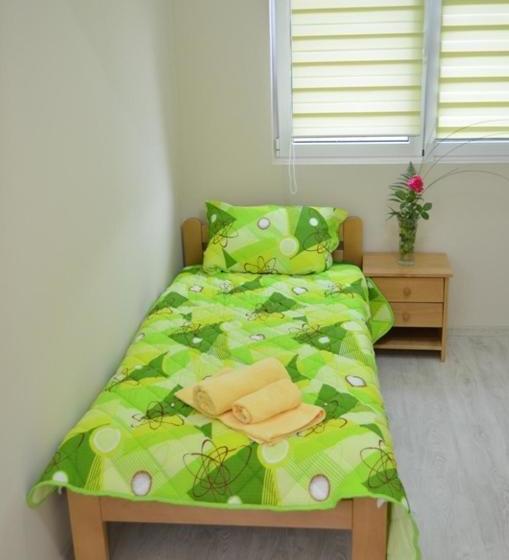 پانسیون Guest House Konak Iris