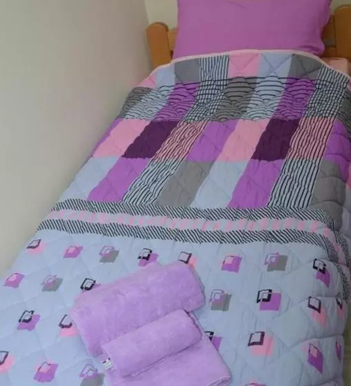 پانسیون Guest House Konak Iris