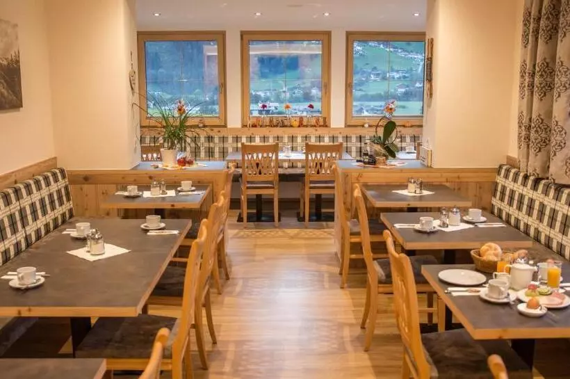 Majatalo Landhaus Tipotsch