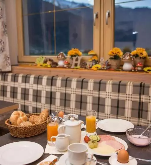 Majatalo Landhaus Tipotsch