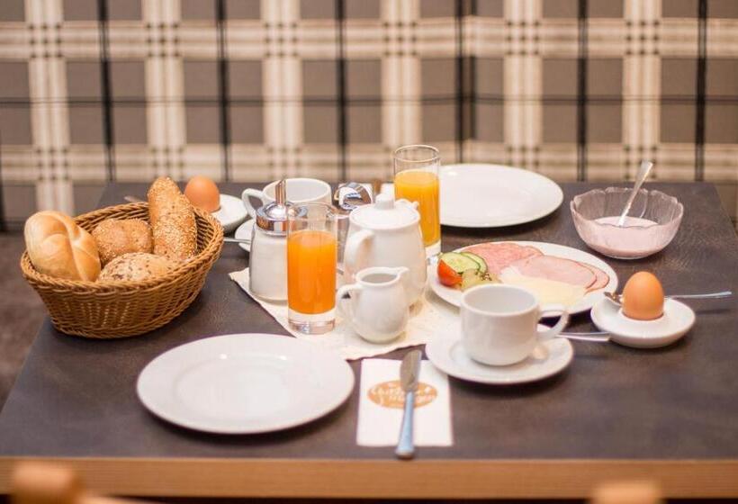 פנסיון Landhaus Tipotsch