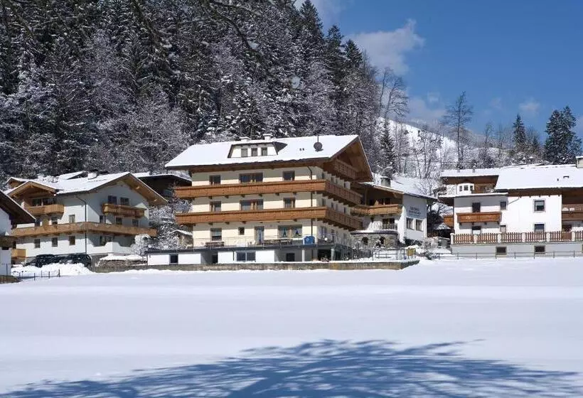 Majatalo Landhaus Tipotsch