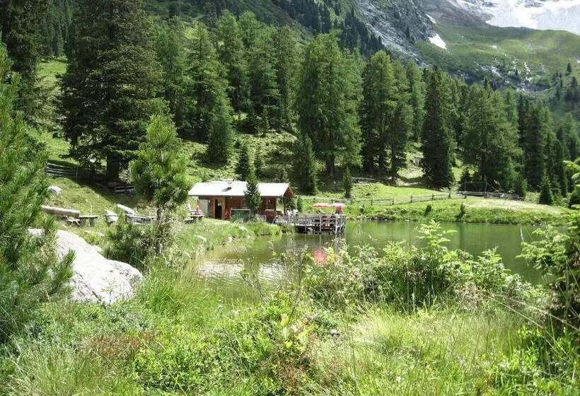 Majatalo Landhaus Tipotsch