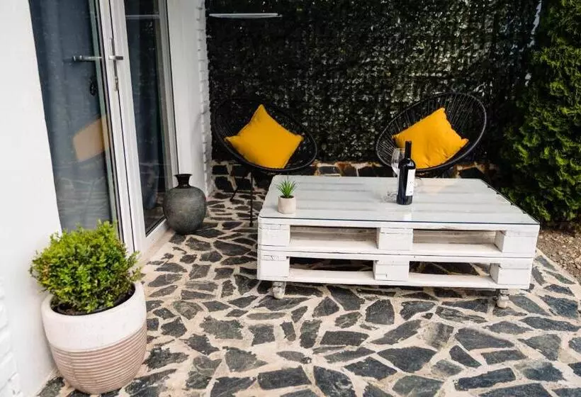 ペンション Nb Boutique