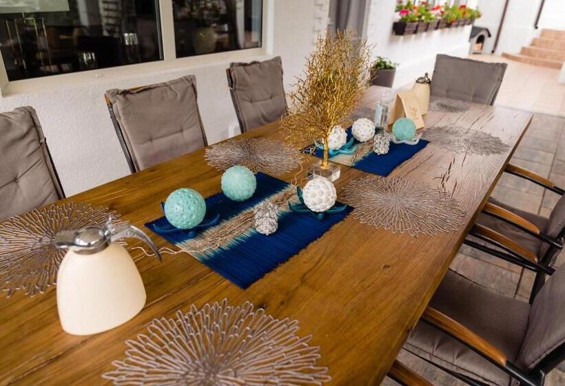 膳宿费 Nb Boutique