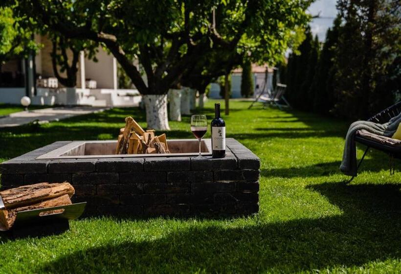 膳宿费 Nb Boutique