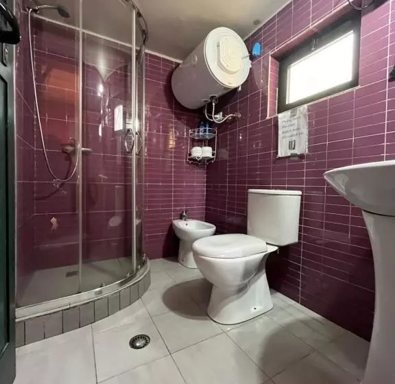 ペンション Rooms Emiliano Castle Of Kruja