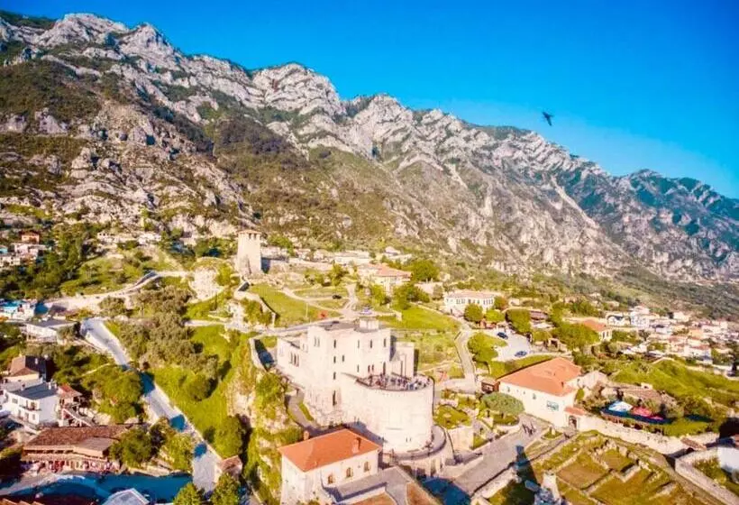 ペンション Rooms Emiliano Castle Of Kruja
