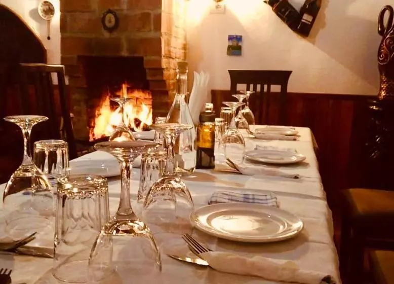 ペンション Rooms Emiliano Castle Of Kruja