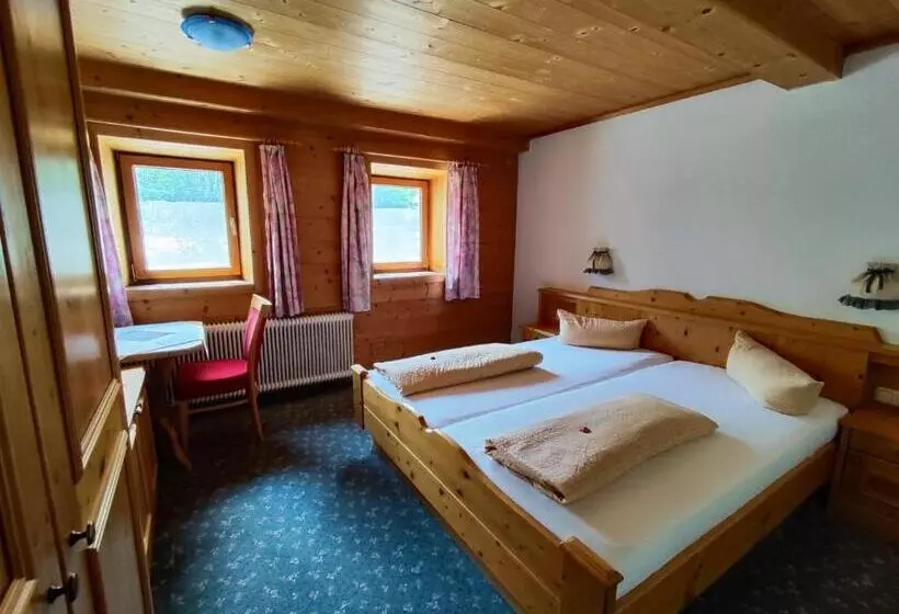 Retkeilymaja Gasthaus Mitterjager