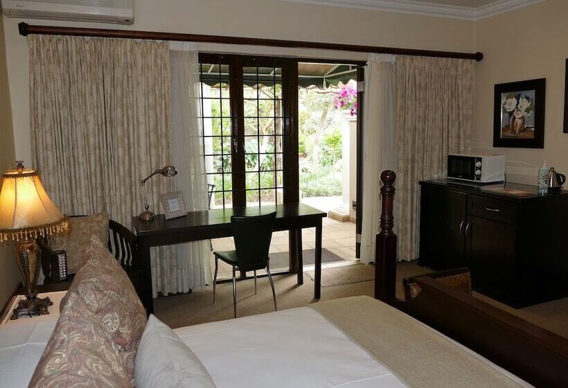 Пансион 174 Premier Guesthouse