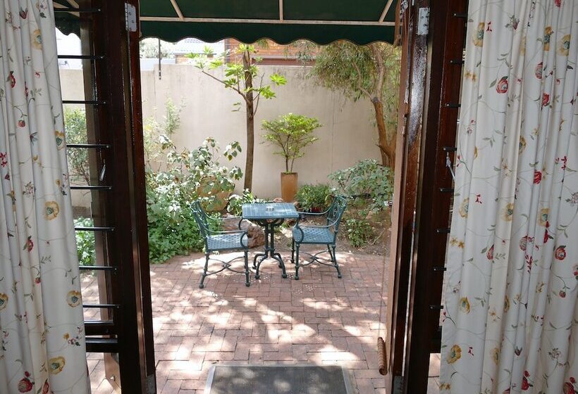 Пансион 174 Premier Guesthouse