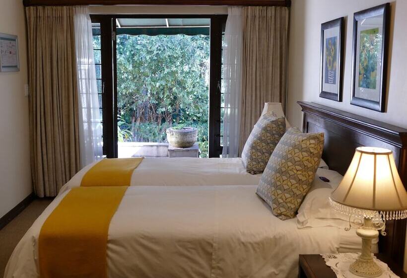 Пансион 174 Premier Guesthouse