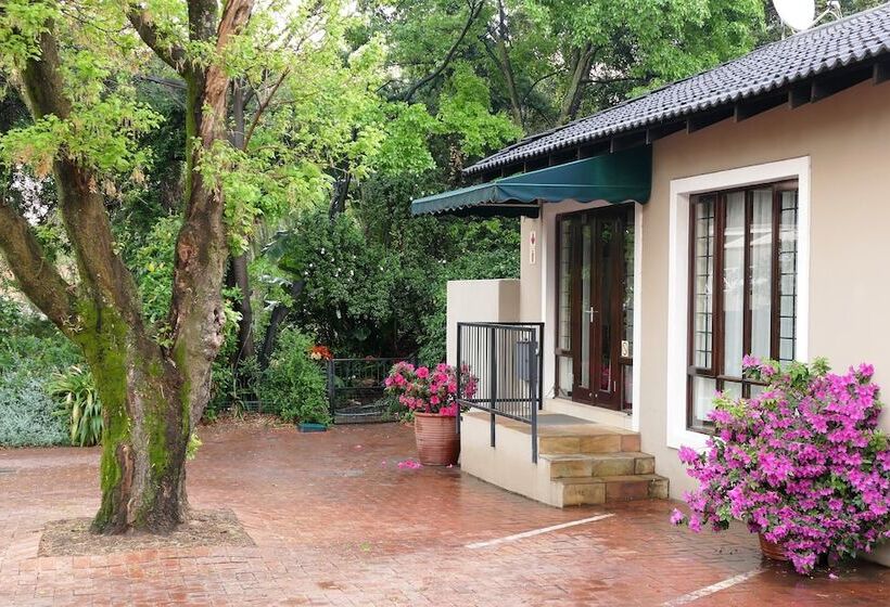 Пансион 174 Premier Guesthouse