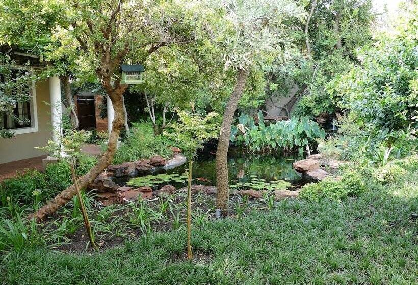 Пансион 174 Premier Guesthouse