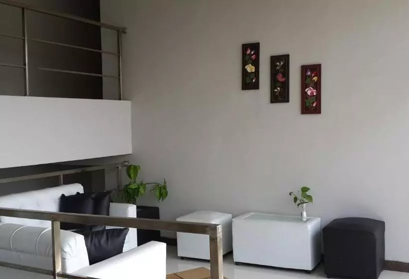 Majatalo Benito Residence