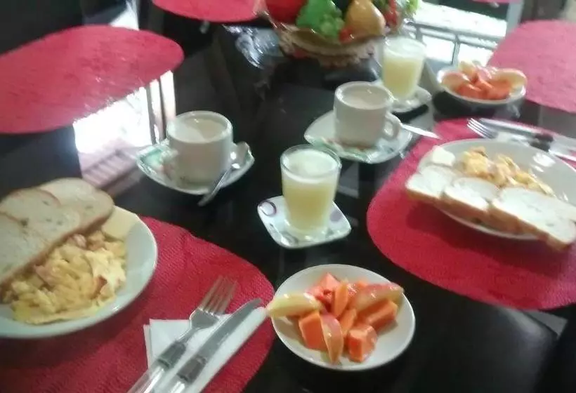 Majatalo Coconut Paradise Lodge