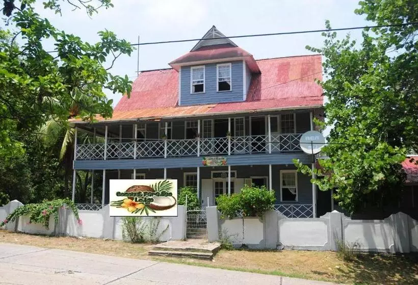 Majatalo Coconut Paradise Lodge