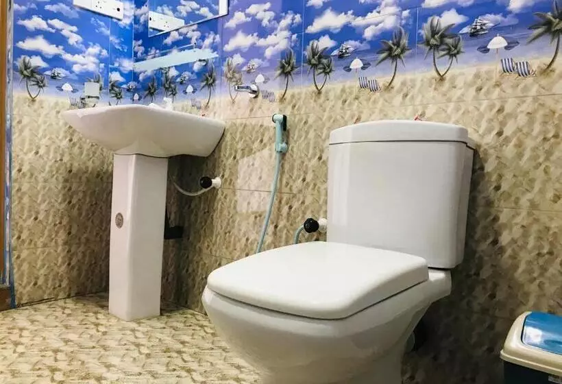 ペンション Darshani Lodge
