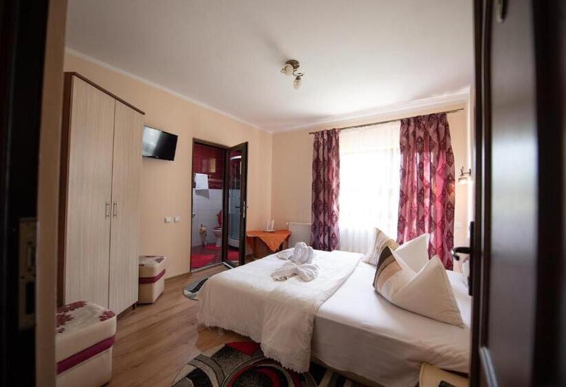 Pensjonat Dupa Apa La Razvan