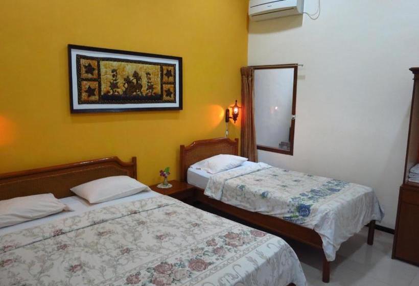 פנסיון Enny S Guest House