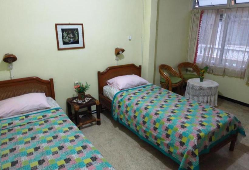 פנסיון Enny S Guest House