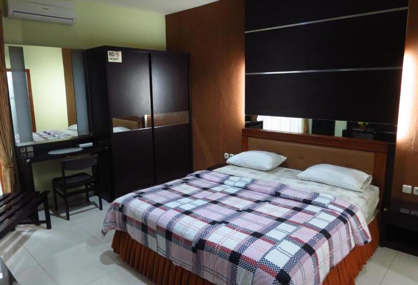 פנסיון Enny S Guest House