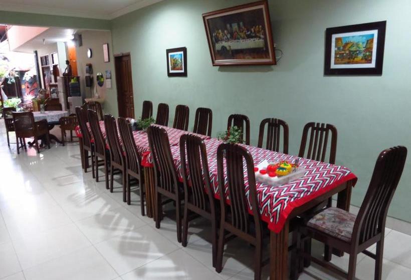 פנסיון Enny S Guest House