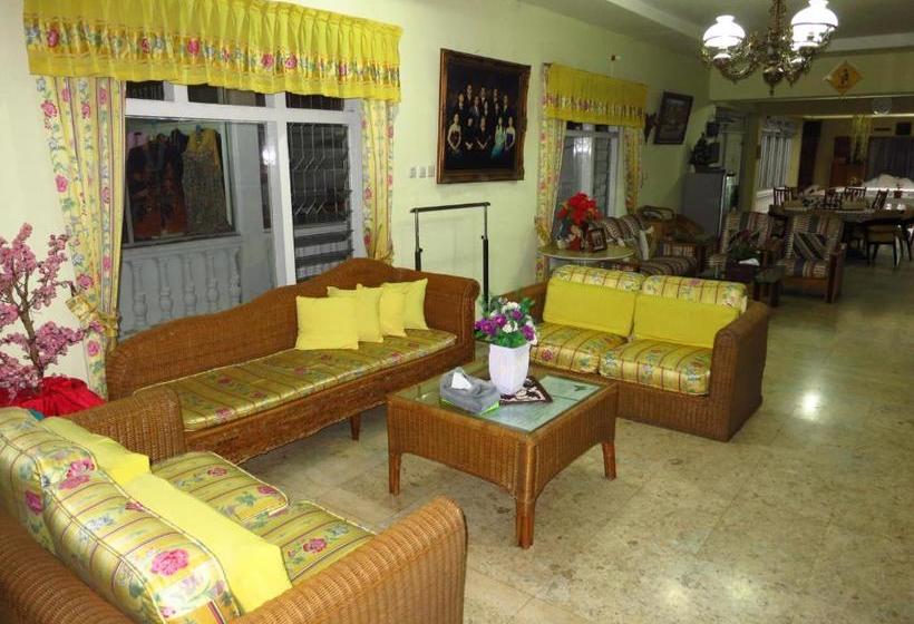 פנסיון Enny S Guest House