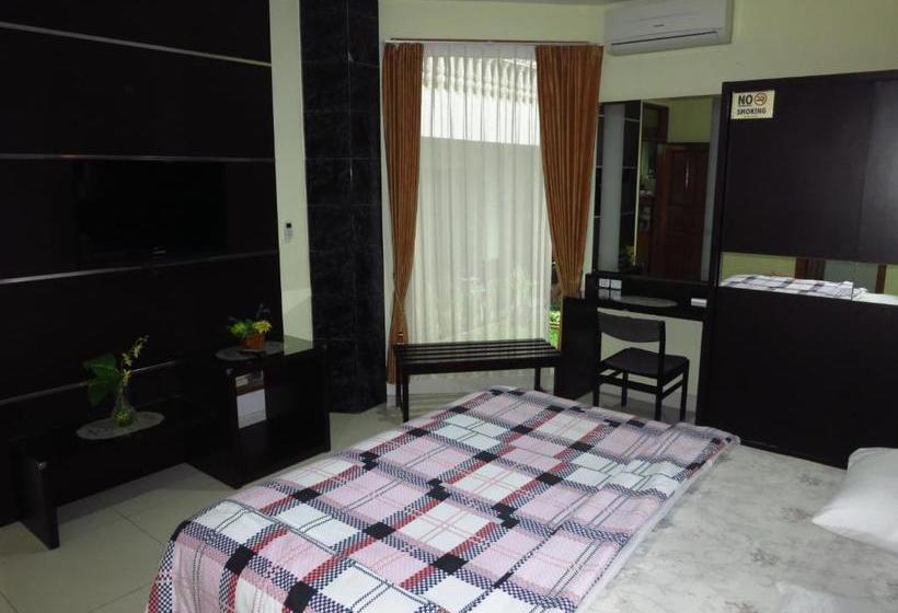 פנסיון Enny S Guest House