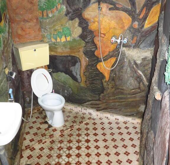 פנסיון Enny S Guest House