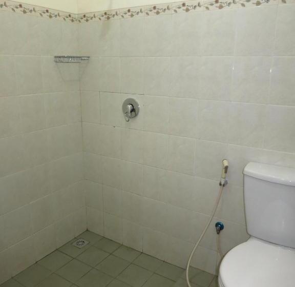 פנסיון Enny S Guest House