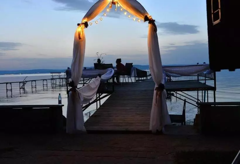 ペンション Gránit Villa