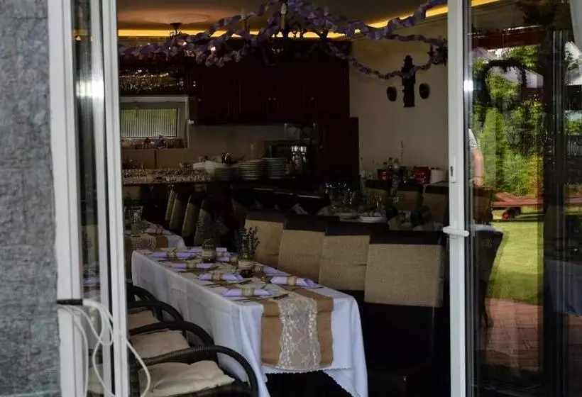 ペンション Gránit Villa