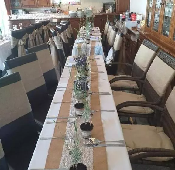 ペンション Gránit Villa