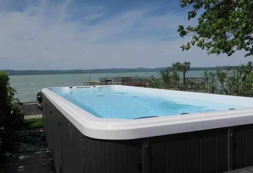 ペンション Gránit Villa